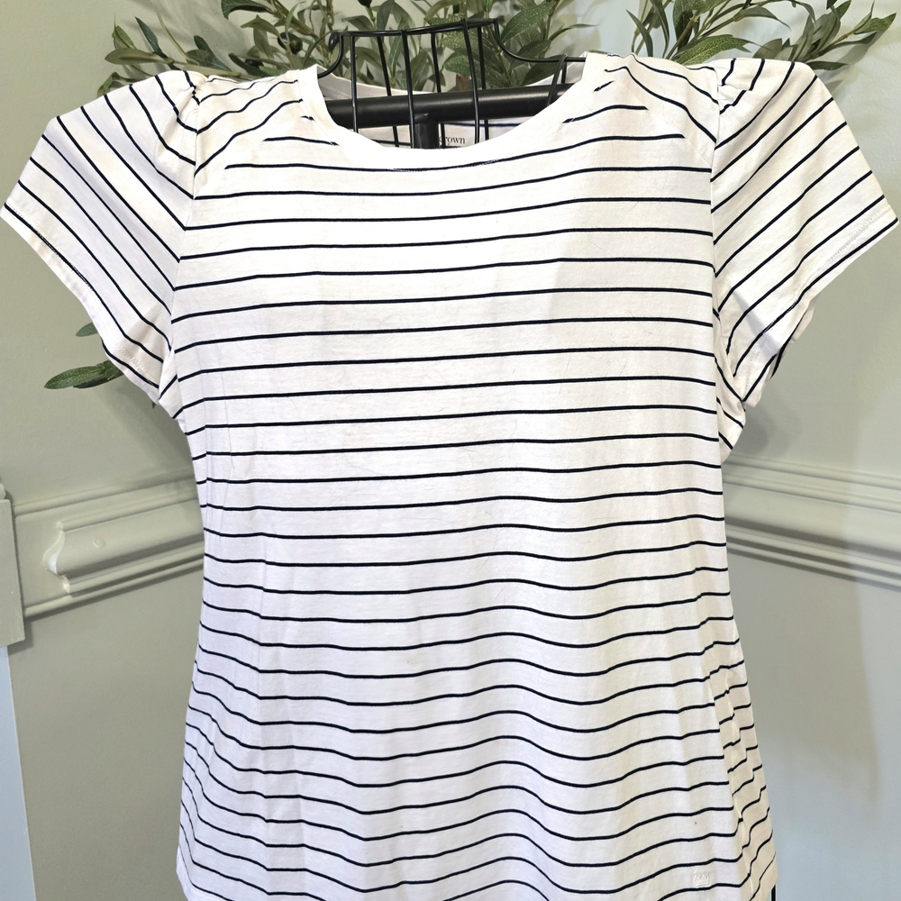 Crown & Ivy Striped White and Navy Women's Top